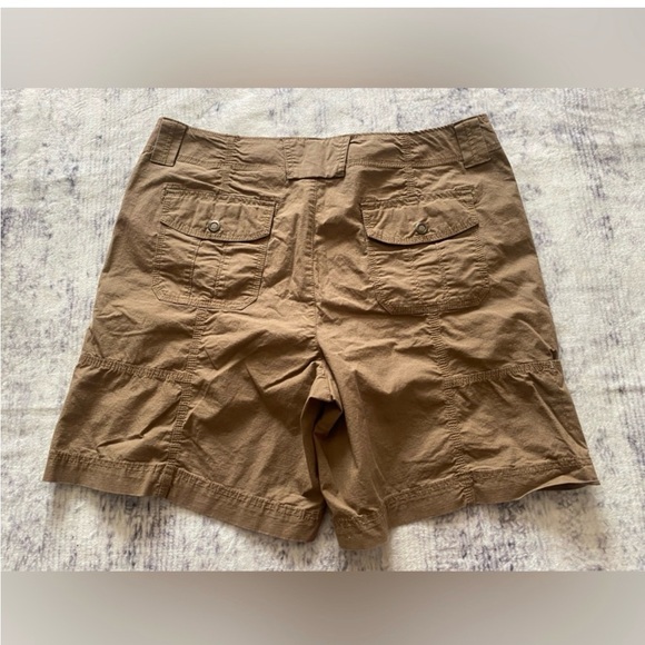 Eddie Bauer Tan Cargo Shorts for Women - Picture 2 of 3